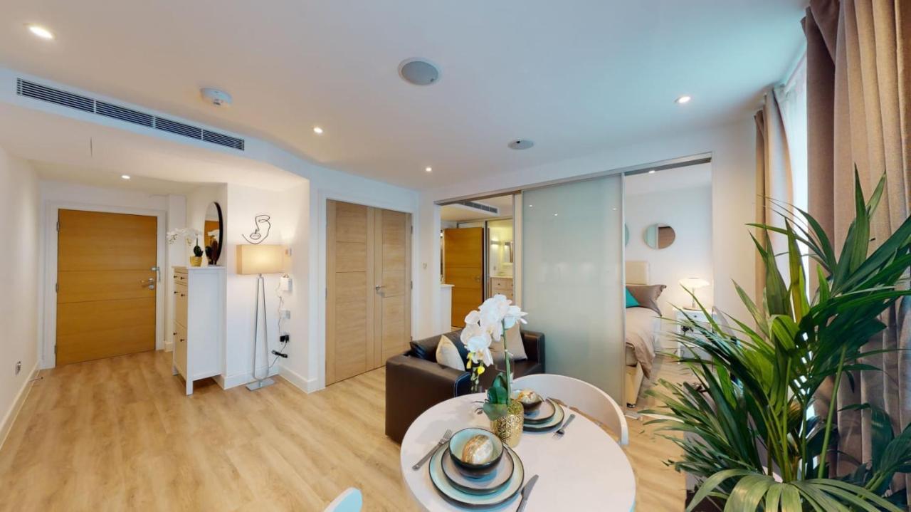 Executive Luxury One Bedroom In Vauxhall London Exterior photo